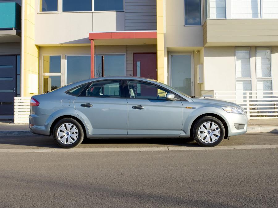  Ford Mondeo Hatchback 2007 года  (AU) (фото 9 из 30)
